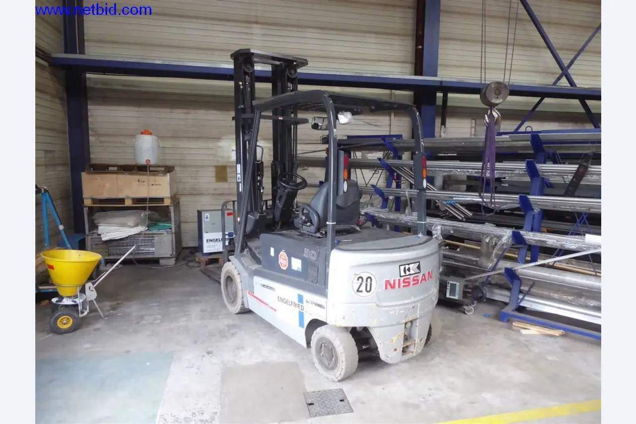 Equipamento operacional e de escritório (construção em aço e metal)-3