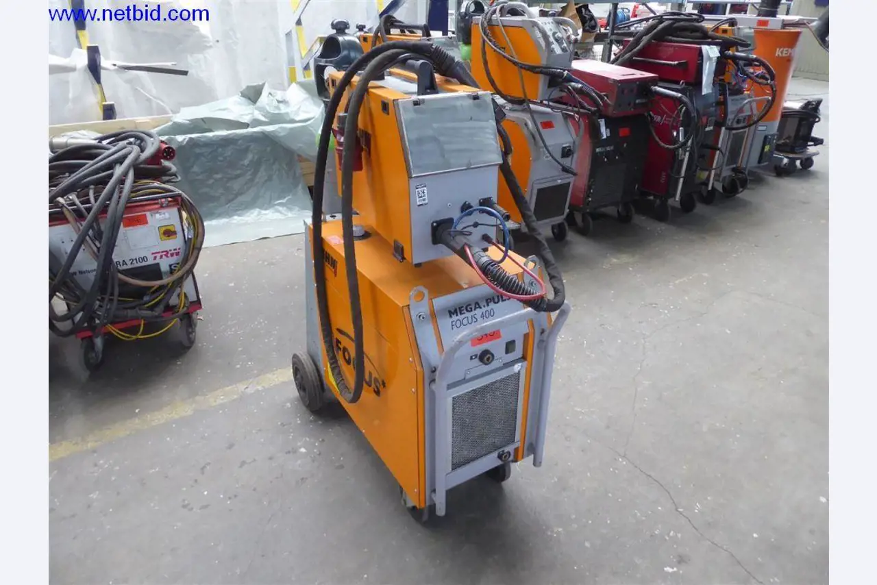 Equipamento operacional e de escritório (construção em aço e metal)-1