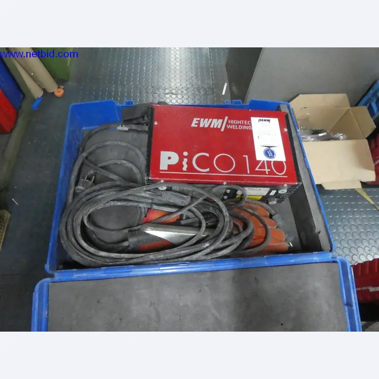 Equipos operativos y de oficina (construcción metálica y de acero)-1