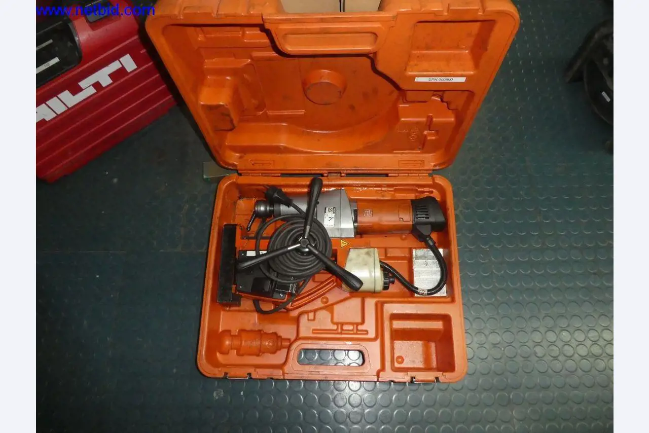 Equipamento operacional e de escritório (construção em aço e metal)-1