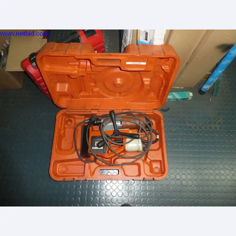 Equipamento operacional e de escritório (construção em aço e metal)-4