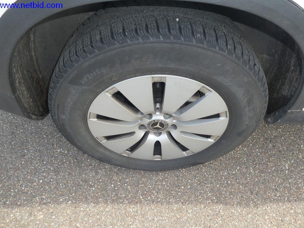 Provozní a kancelářské vybavení (ocelové a kovové konstrukce)-12