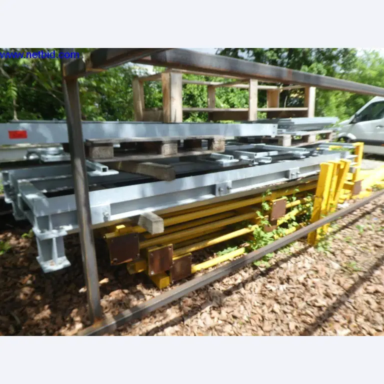 Equipamento operacional e de escritório (construção em aço e metal)-1