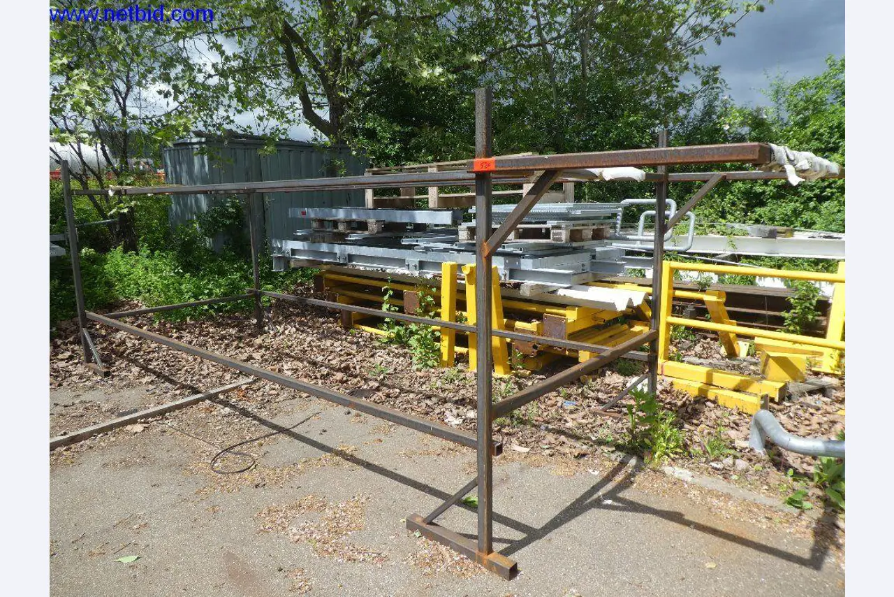 Equipamento operacional e de escritório (construção em aço e metal)-7