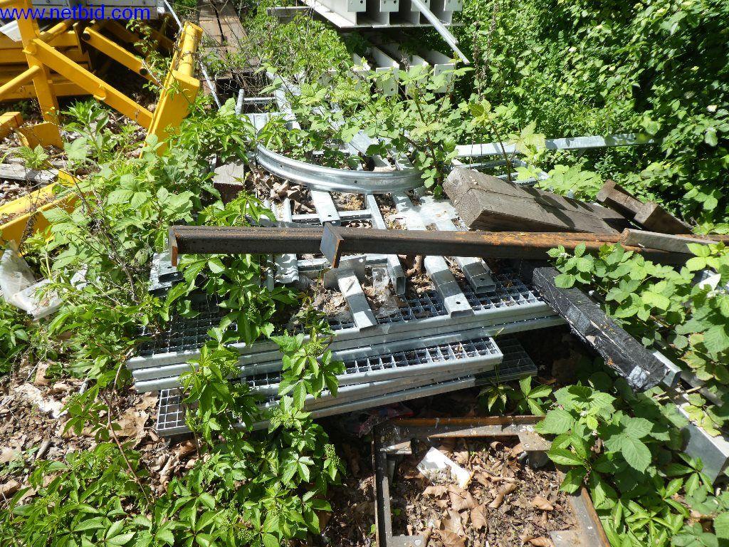 Sprzęt operacyjny i biurowy (konstrukcja stalowa i metalowa)-8