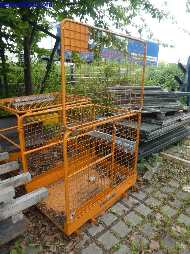 Sprzęt operacyjny i biurowy (konstrukcja stalowa i metalowa)-1