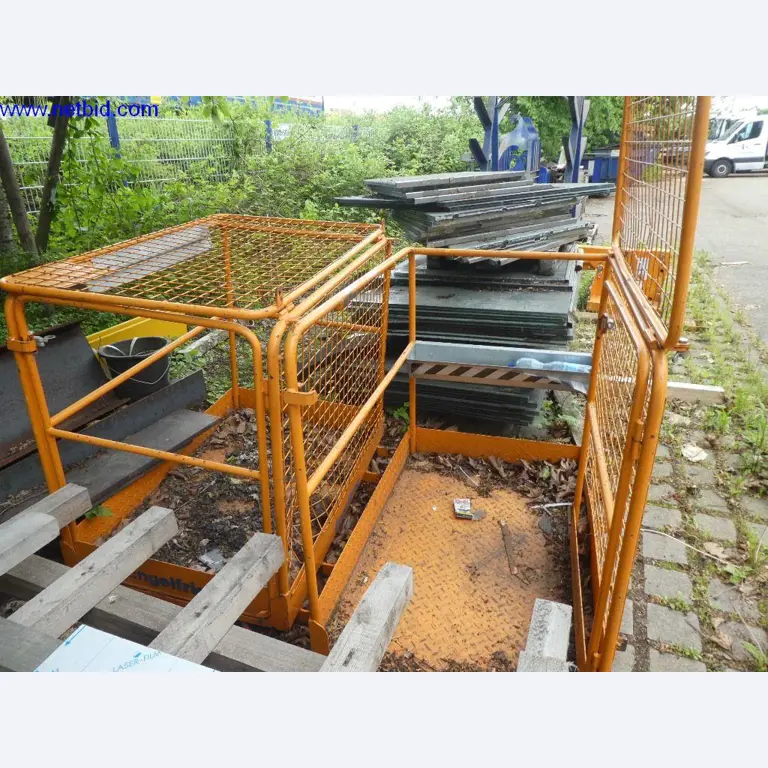 Equipamento operacional e de escritório (construção em aço e metal)-4
