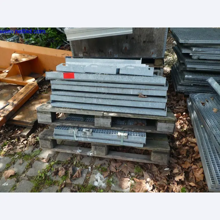 Equipamento operacional e de escritório (construção em aço e metal)-20