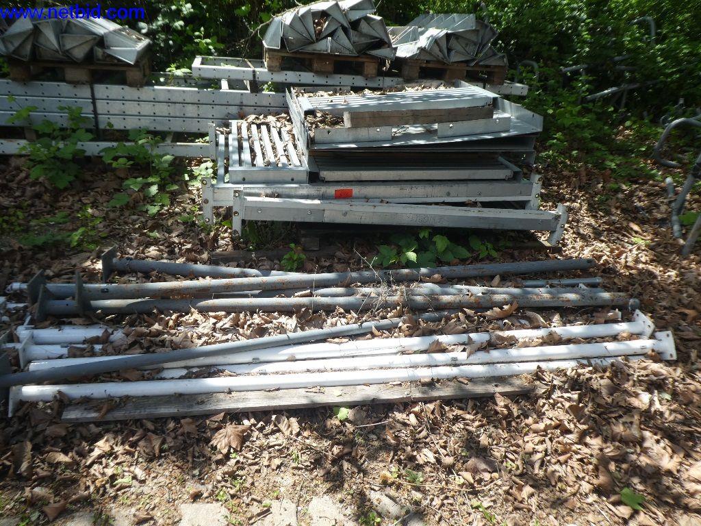 Sprzęt operacyjny i biurowy (konstrukcja stalowa i metalowa)-22