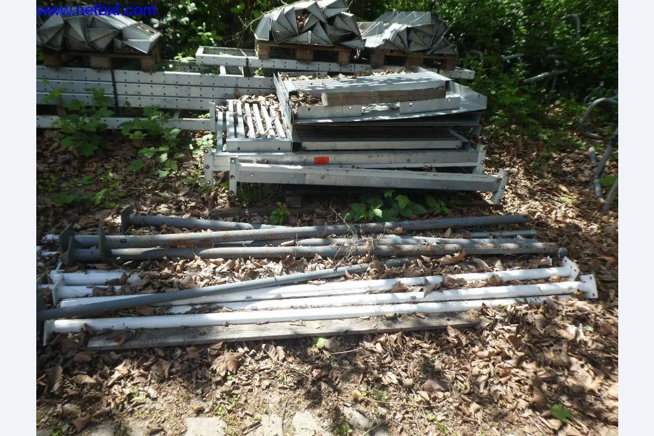 Equipamento operacional e de escritório (construção em aço e metal)-22