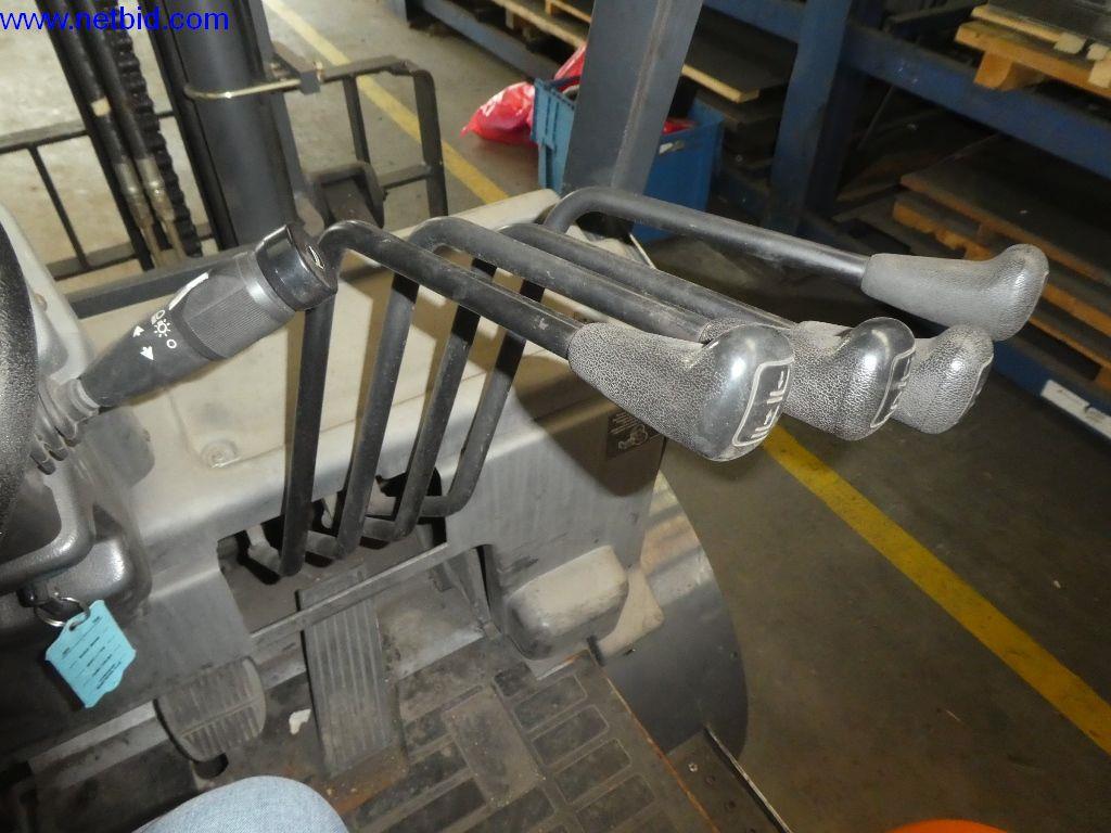 Sprzęt operacyjny i biurowy (konstrukcja stalowa i metalowa)-12