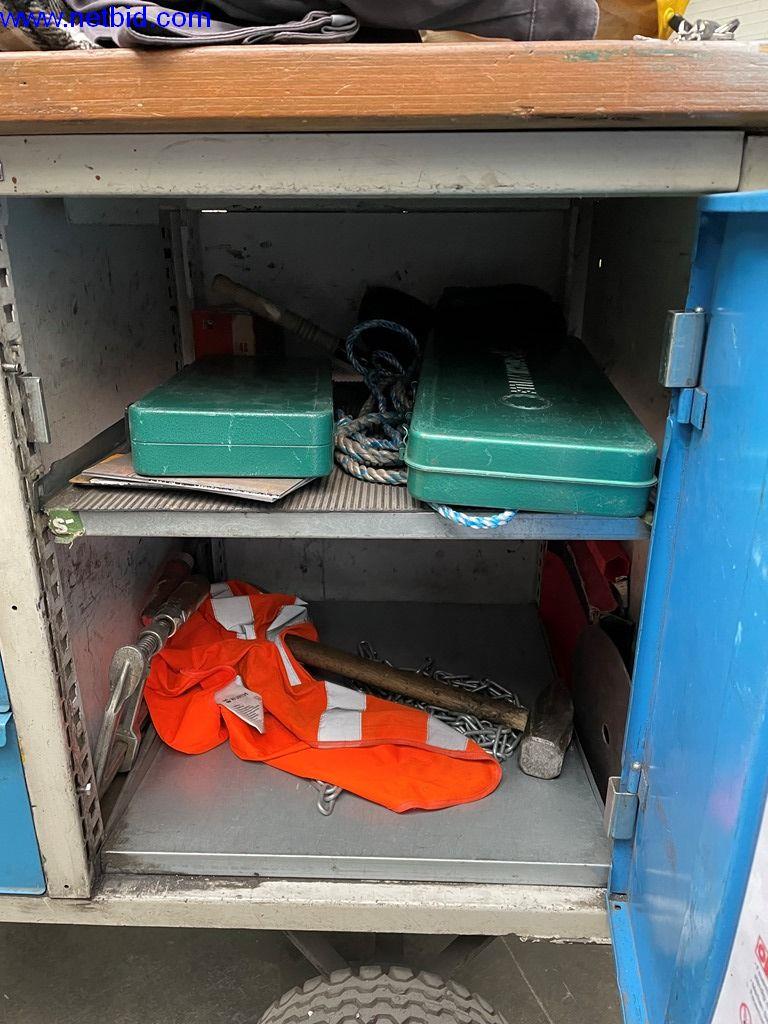 Equipamento operacional e de escritório (construção em aço e metal)-3