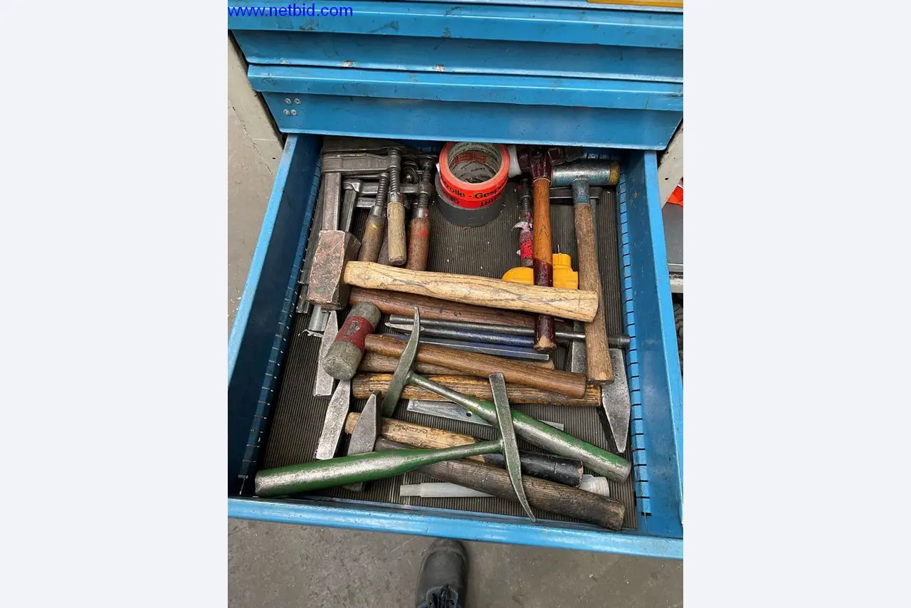 Equipamento operacional e de escritório (construção em aço e metal)-7
