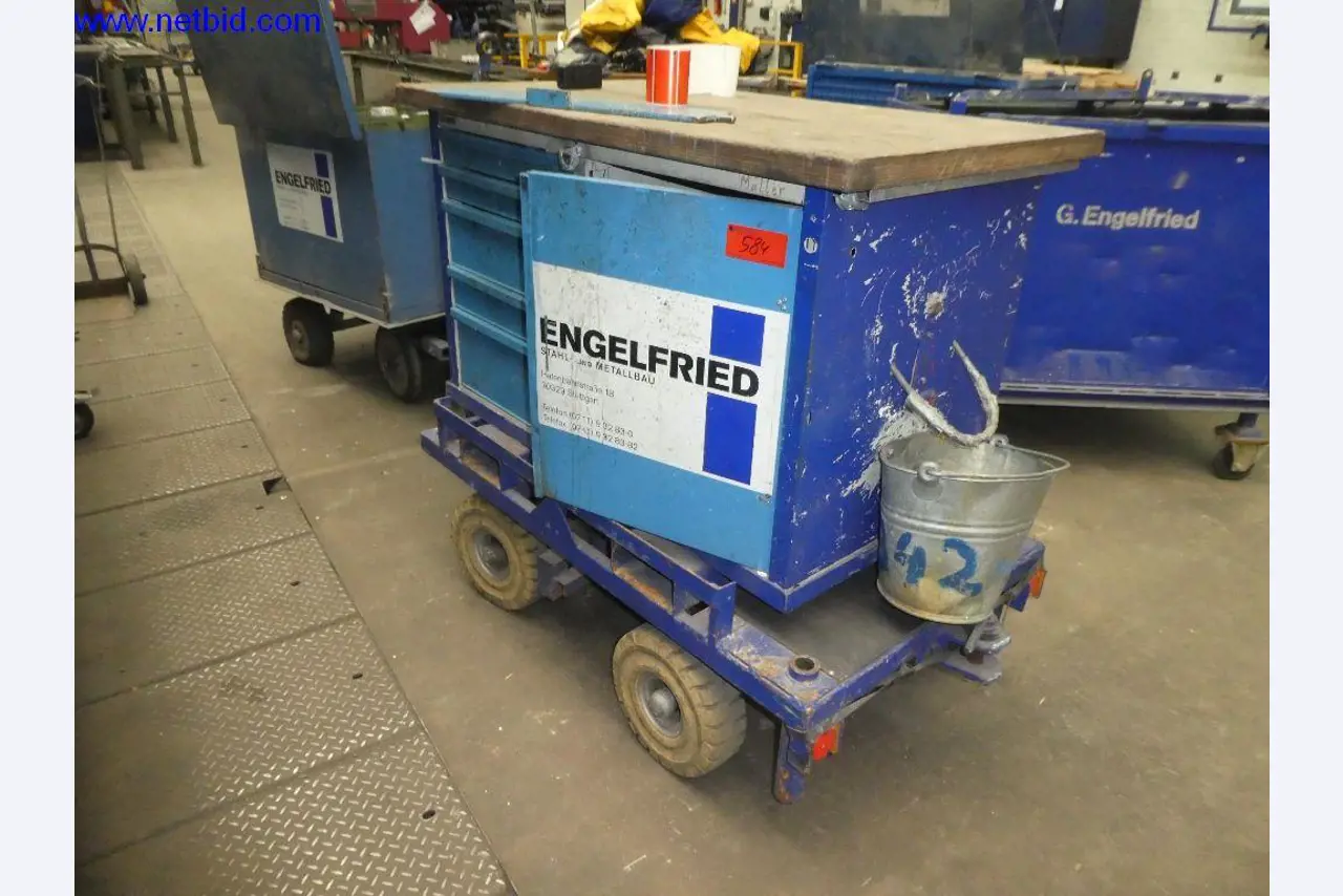 Equipamento operacional e de escritório (construção em aço e metal)-1