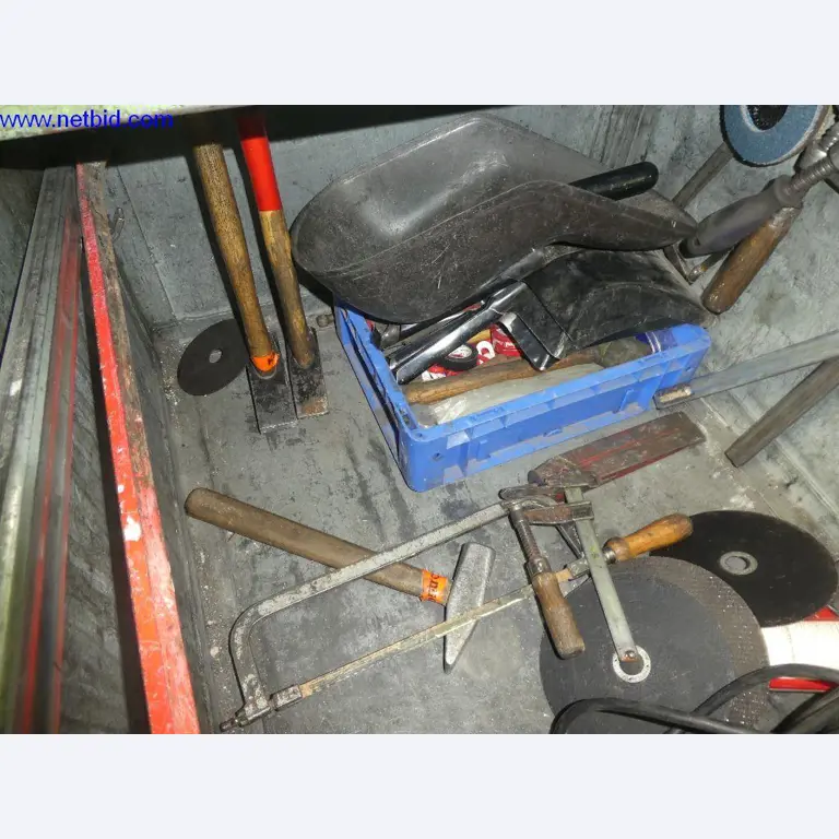 Equipamento operacional e de escritório (construção em aço e metal)-3