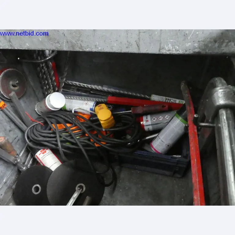 Equipamento operacional e de escritório (construção em aço e metal)-5