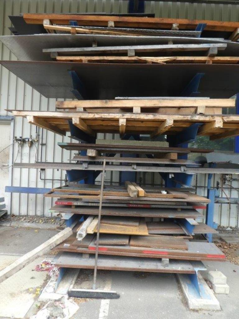 Matériel d'exploitation et de bureau (construction métallique et acier)-15