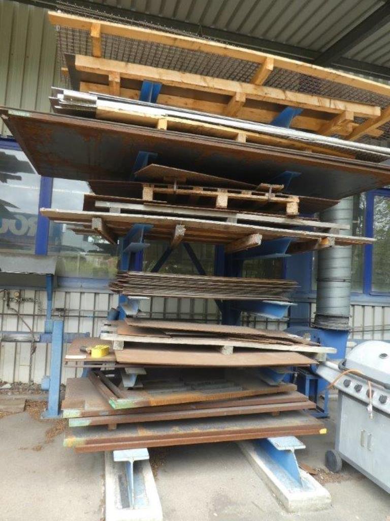 Matériel d'exploitation et de bureau (construction métallique et acier)-16