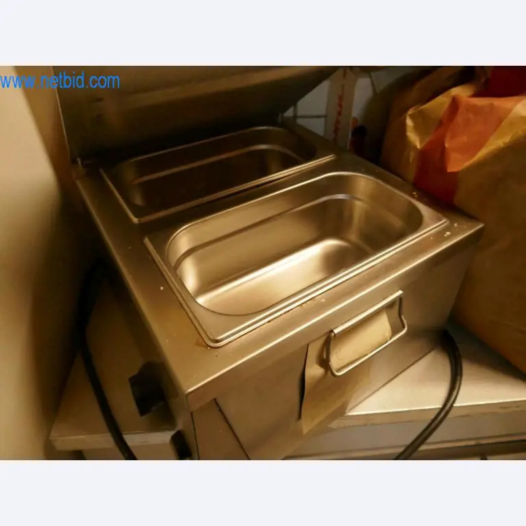 Gepflegte Maschinen aus einer Bäckerei-3