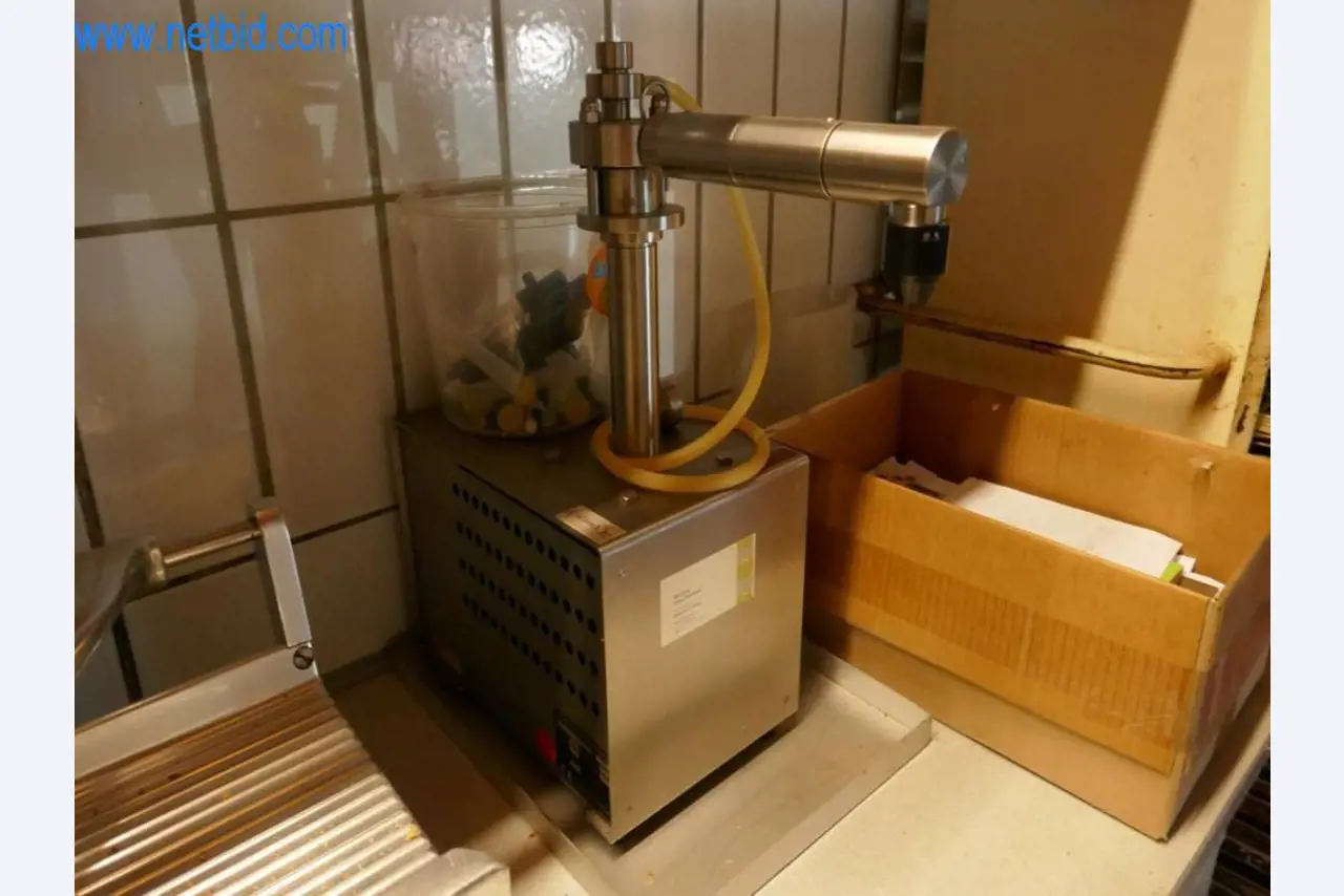 Gepflegte Maschinen aus einer Bäckerei-1