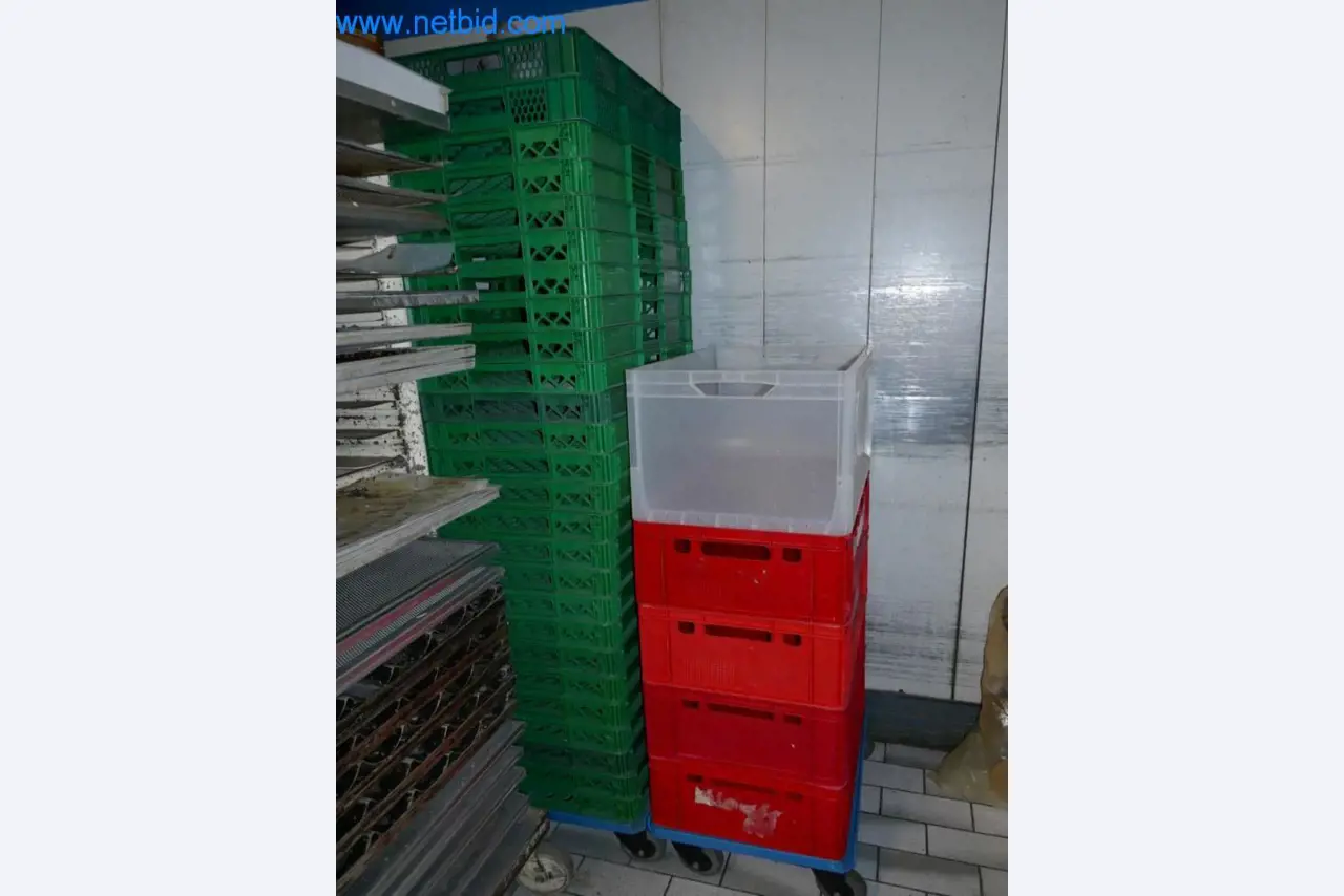 Gepflegte Maschinen aus einer Bäckerei-1