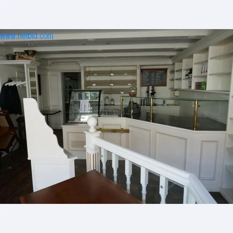 Goed onderhouden machines van een bakkerij-2