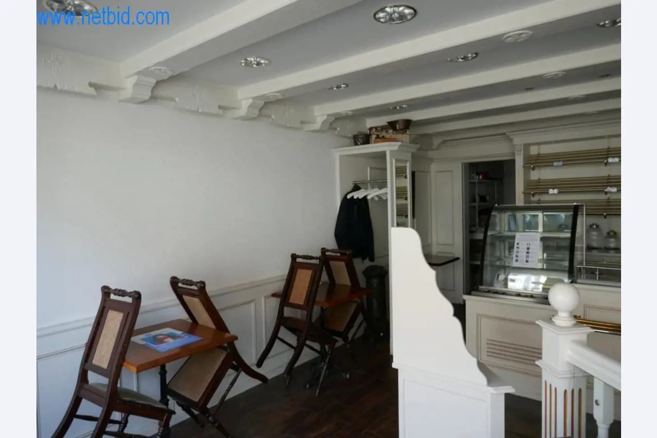 Goed onderhouden machines van een bakkerij-3