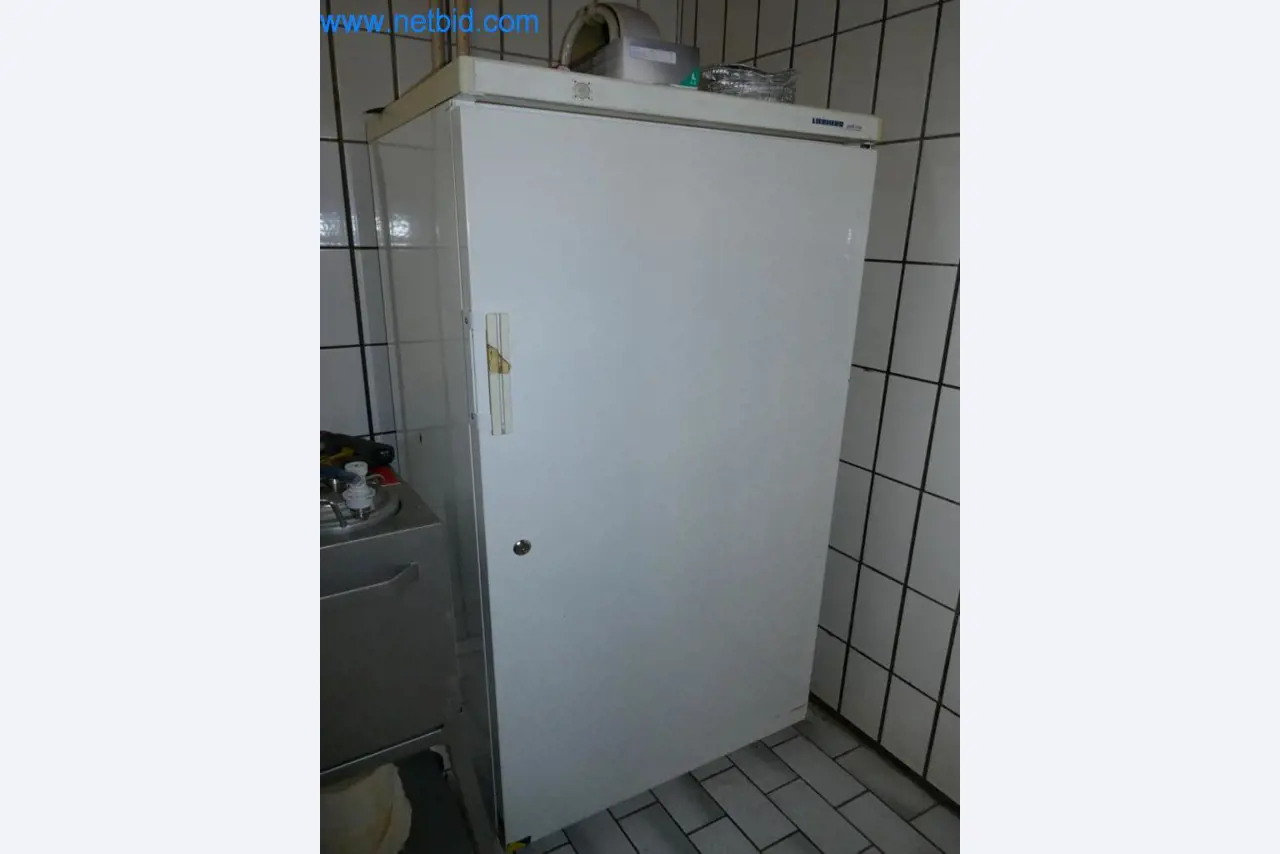 Gepflegte Maschinen aus einer Bäckerei-1