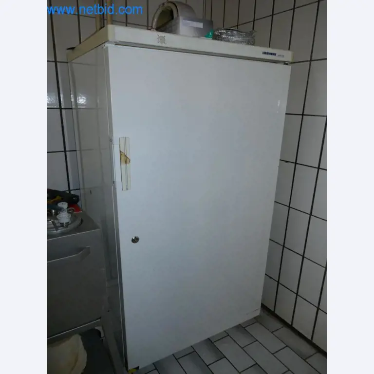 Gepflegte Maschinen aus einer Bäckerei-1