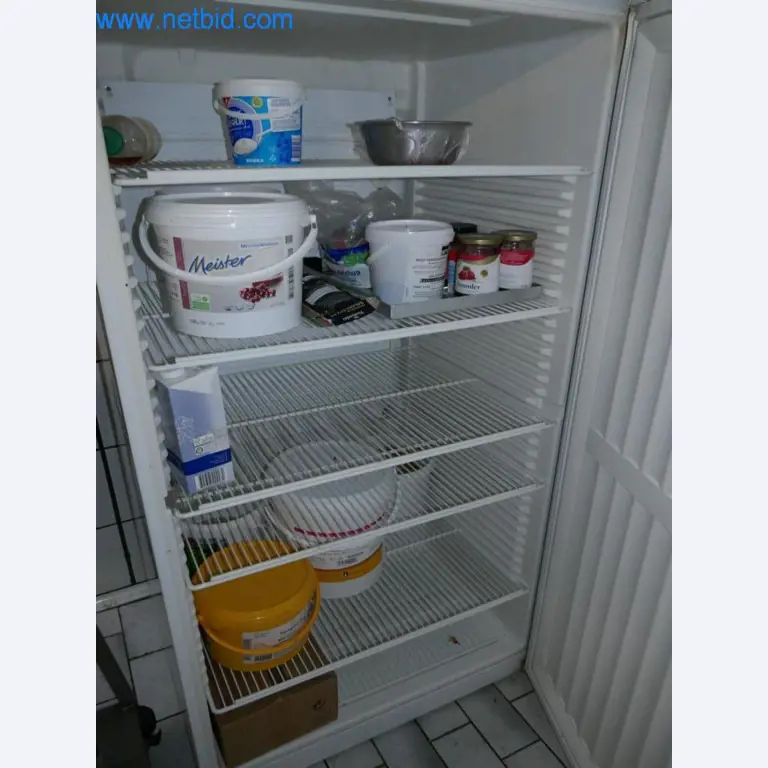 Gepflegte Maschinen aus einer Bäckerei-2