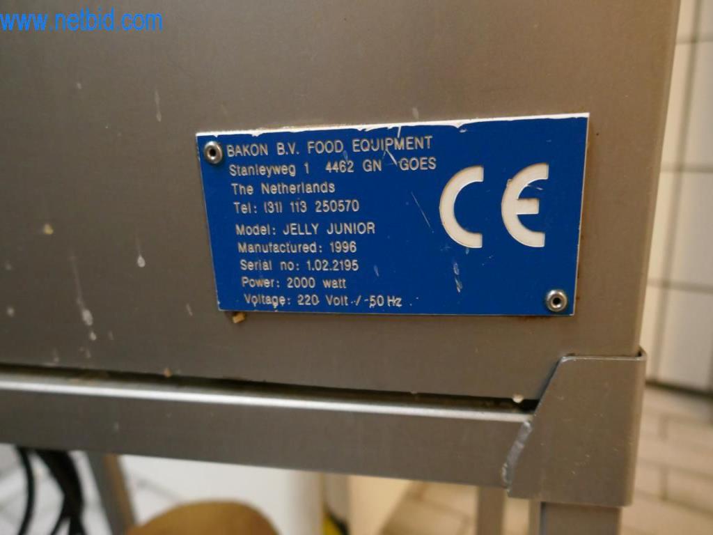 Dobro vzdrževani stroji iz pekarne-2