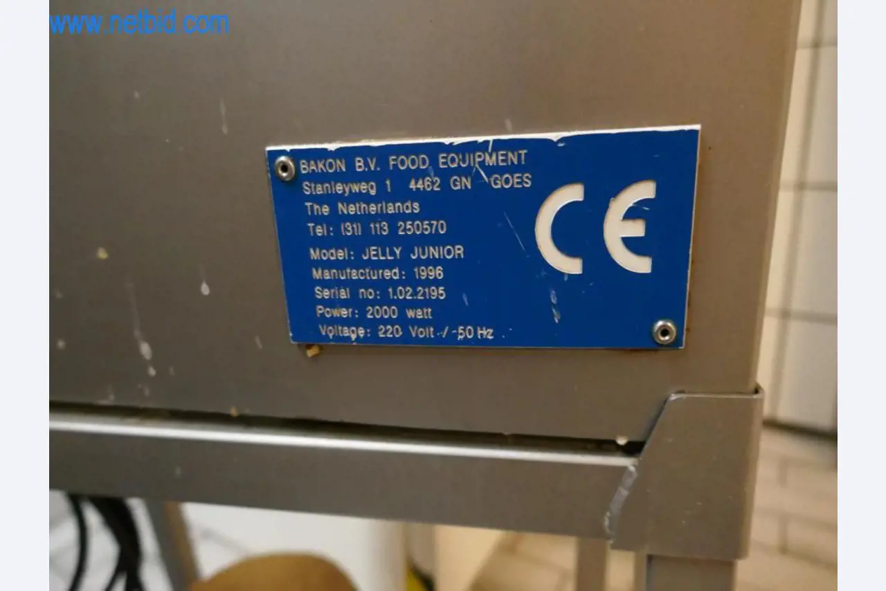 Gepflegte Maschinen aus einer Bäckerei-2