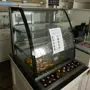 thumbnail-Des machines bien entretenues dans une boulangerie-1