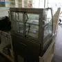 thumbnail-Des machines bien entretenues dans une boulangerie-4