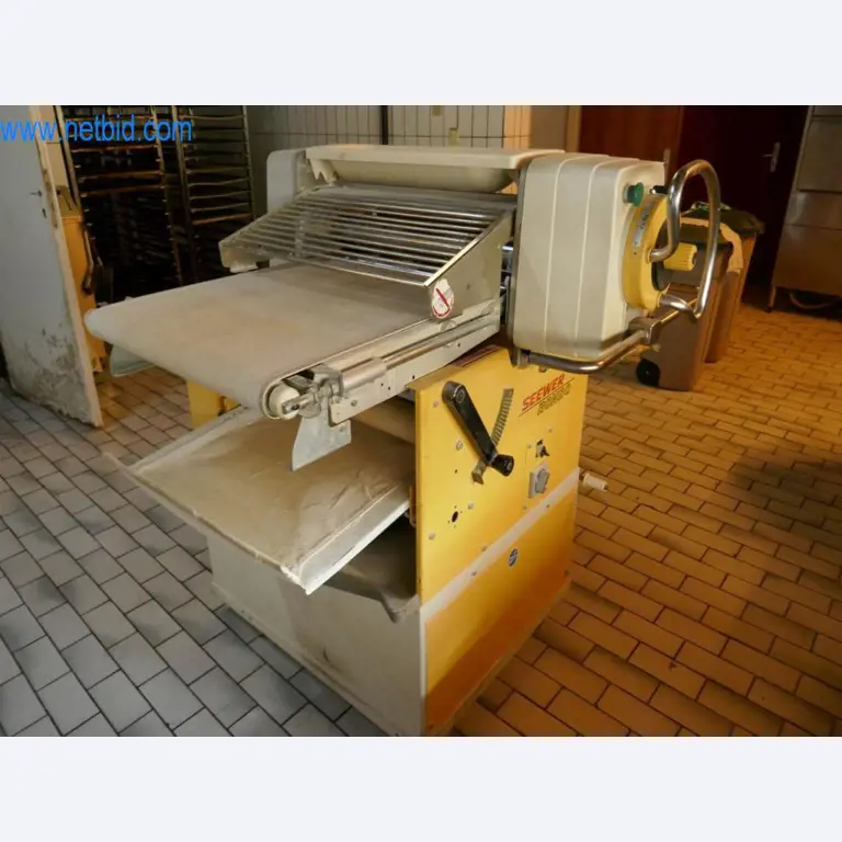 Gepflegte Maschinen aus einer Bäckerei-1