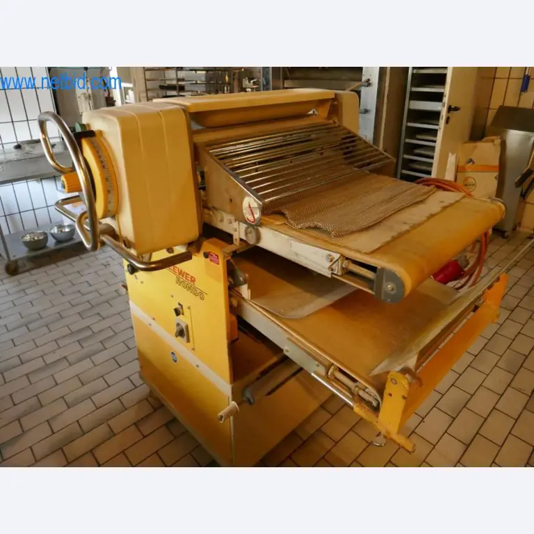 Gepflegte Maschinen aus einer Bäckerei-2