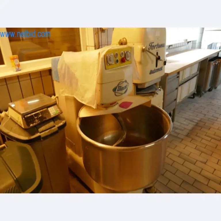 Gepflegte Maschinen aus einer Bäckerei-2