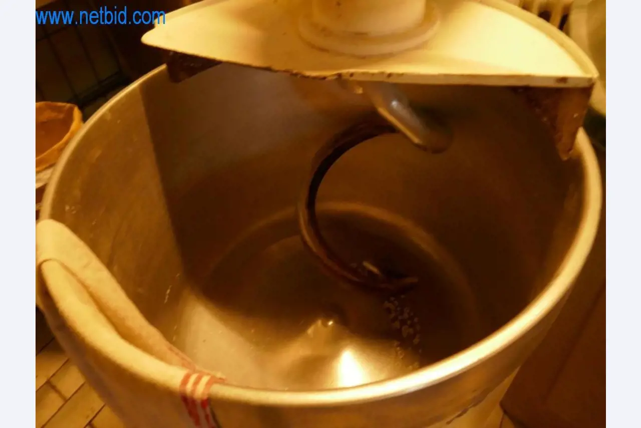 Gepflegte Maschinen aus einer Bäckerei-3