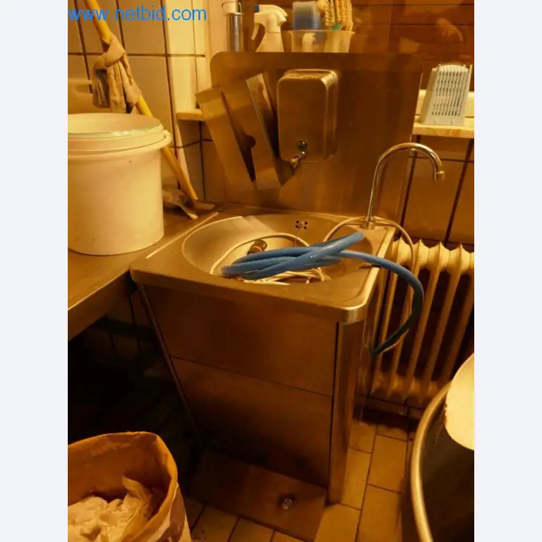 Gepflegte Maschinen aus einer Bäckerei-1