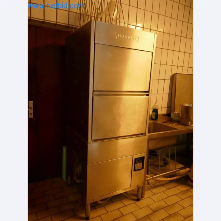 Gepflegte Maschinen aus einer Bäckerei-1