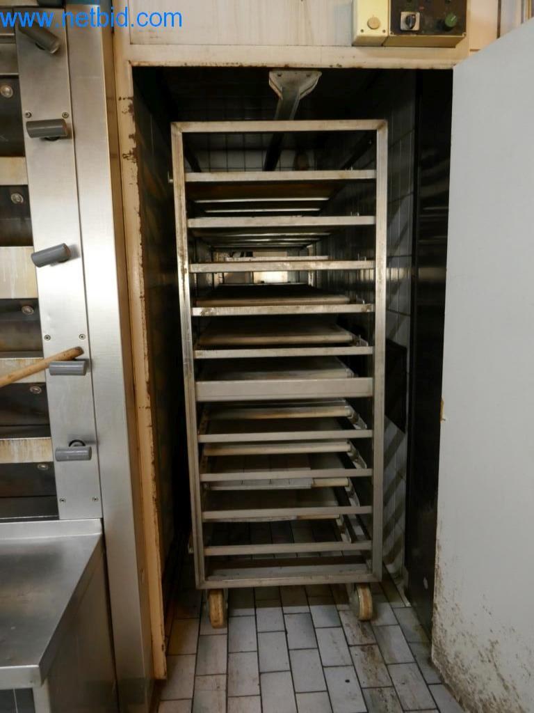 Dobro vzdrževani stroji iz pekarne-4