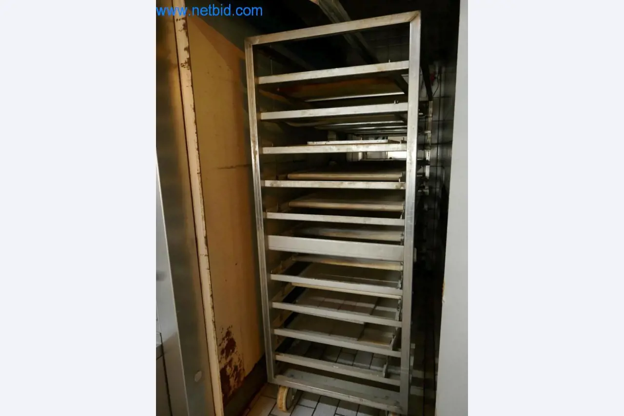 Gepflegte Maschinen aus einer Bäckerei-5