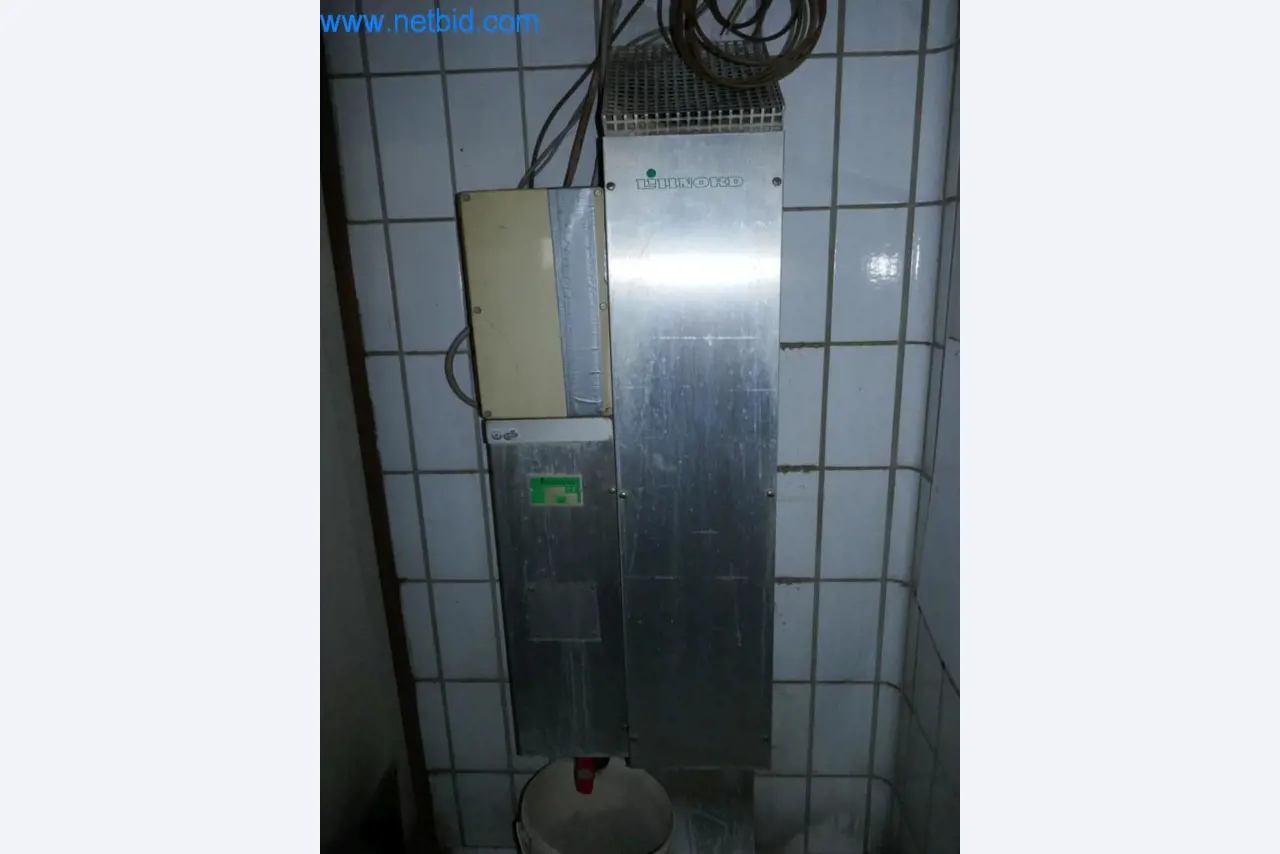 Gepflegte Maschinen aus einer Bäckerei-7