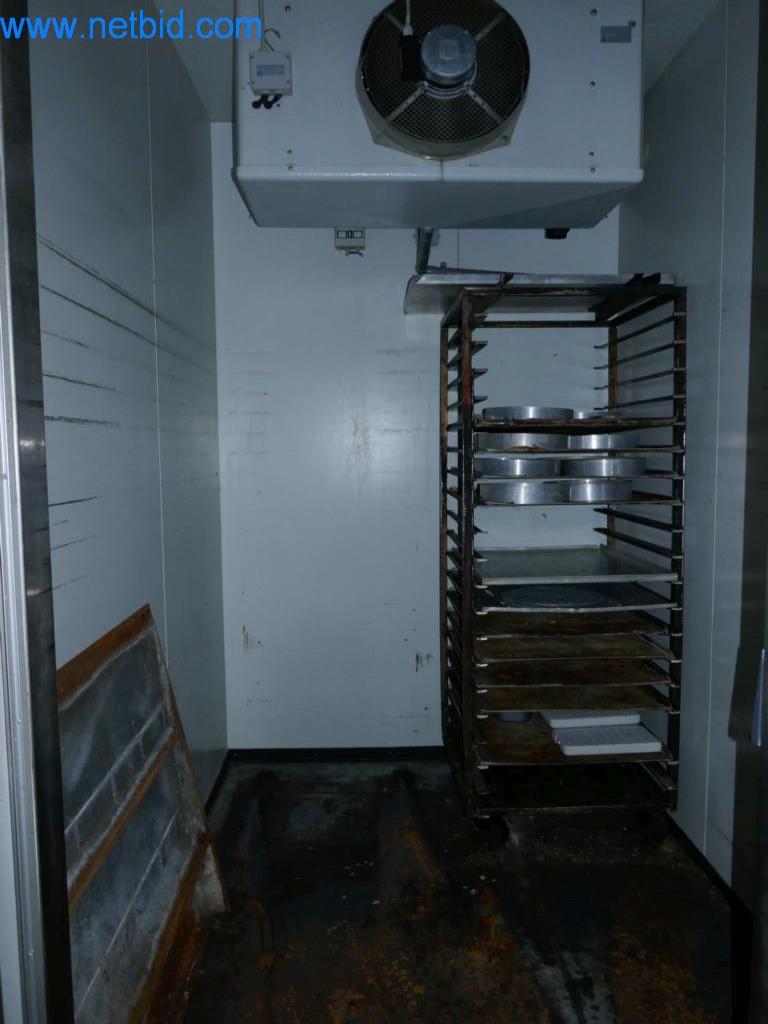 Dobro vzdrževani stroji iz pekarne-2