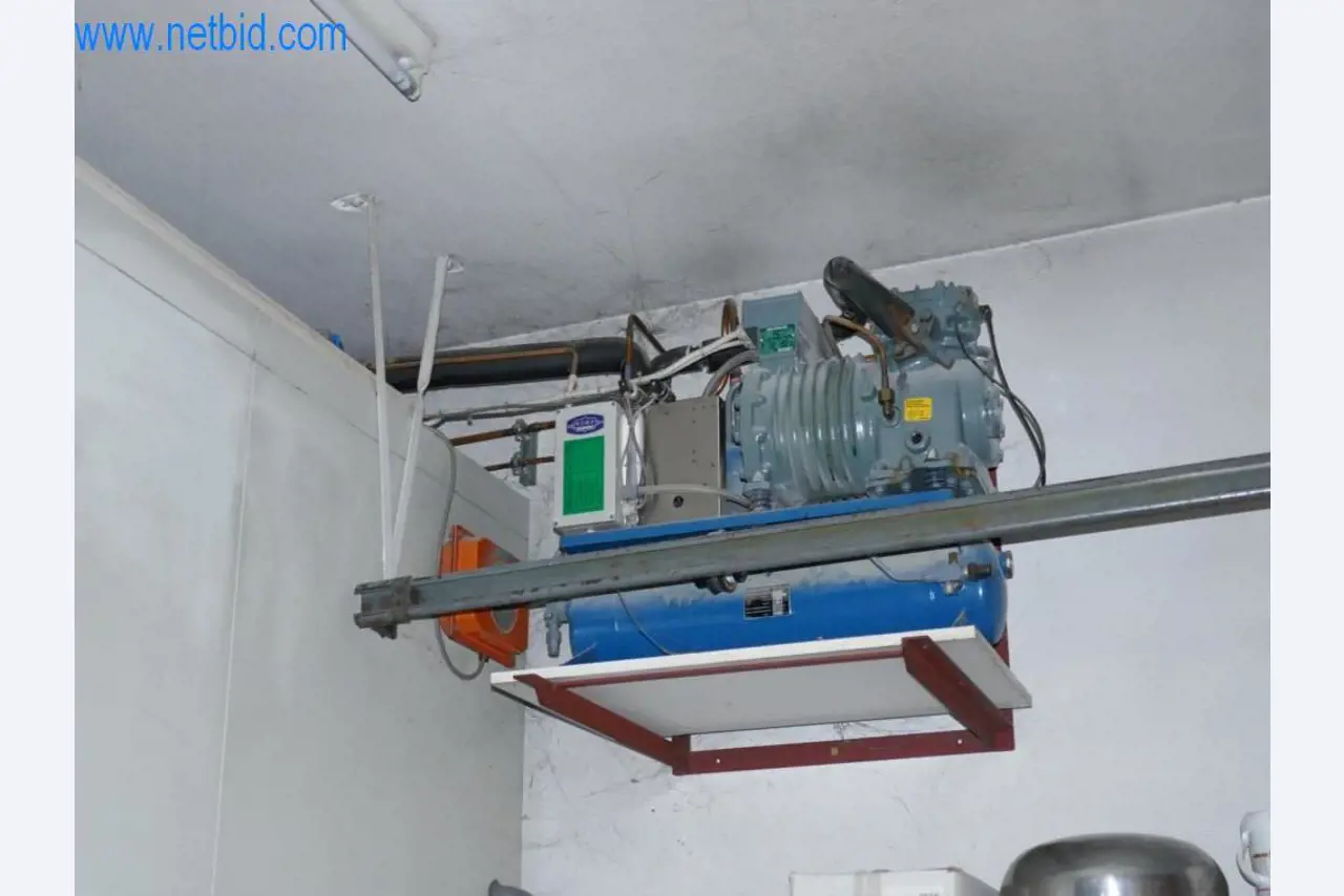 Gepflegte Maschinen aus einer Bäckerei-4