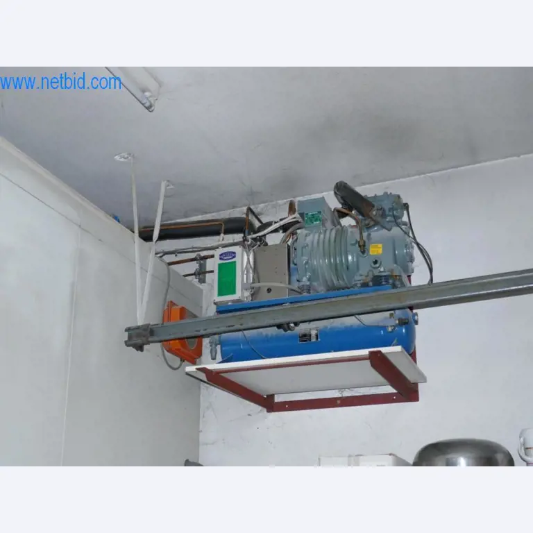 Gepflegte Maschinen aus einer Bäckerei-4