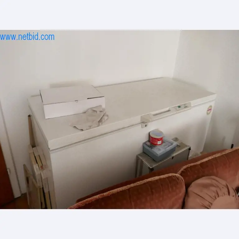 Gepflegte Maschinen aus einer Bäckerei-1