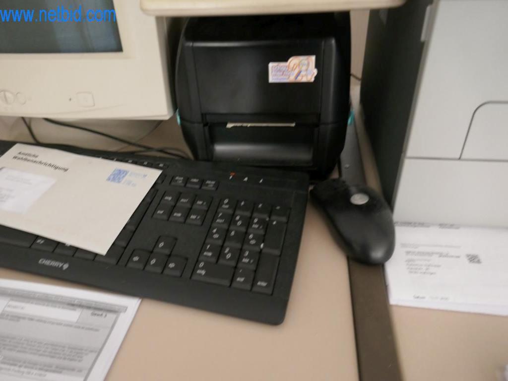 Dobro vzdrževani stroji iz pekarne-1