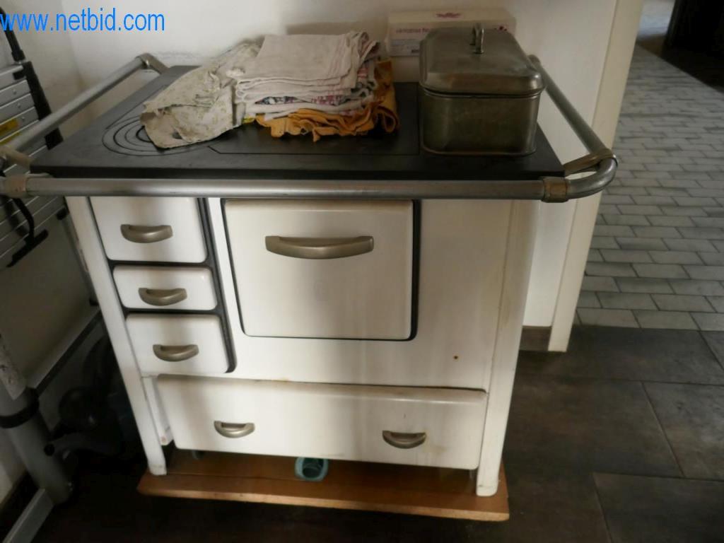 Dobrze utrzymane maszyny z piekarni-1