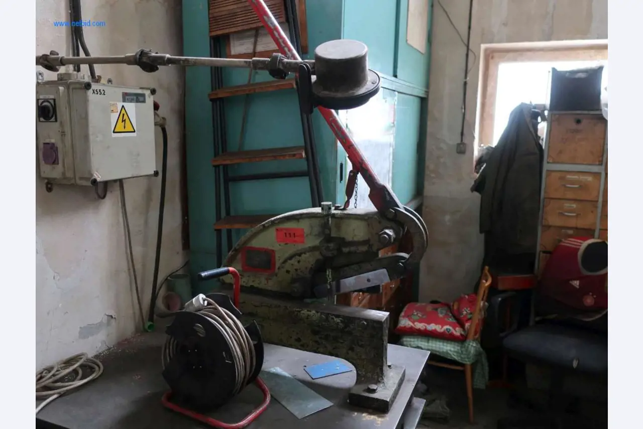 Závody a stroje z oblasti výroby oceli, kování, tepelného zpracování, velké cásti obrábení a periférií-3